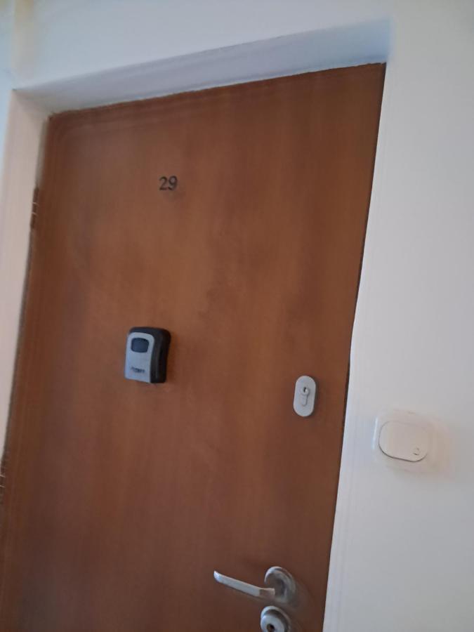 Apartament Zlota 67 ワルシャワ エクステリア 写真